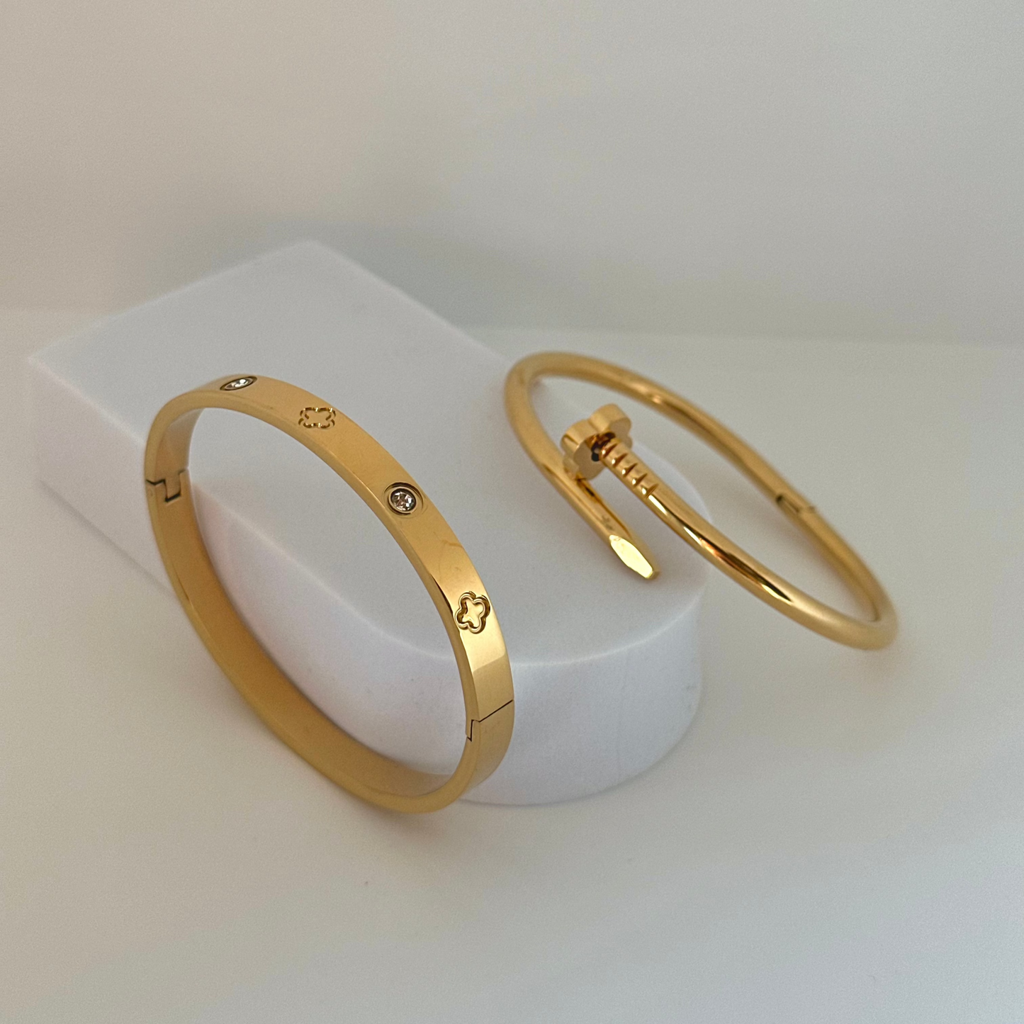 Clover Bangle Set